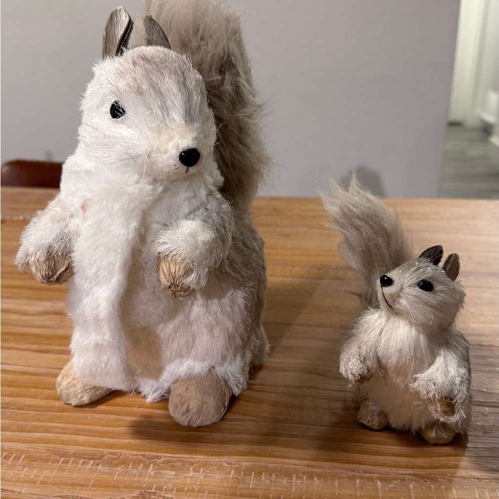 Plush Squirrel Set - White and Gray